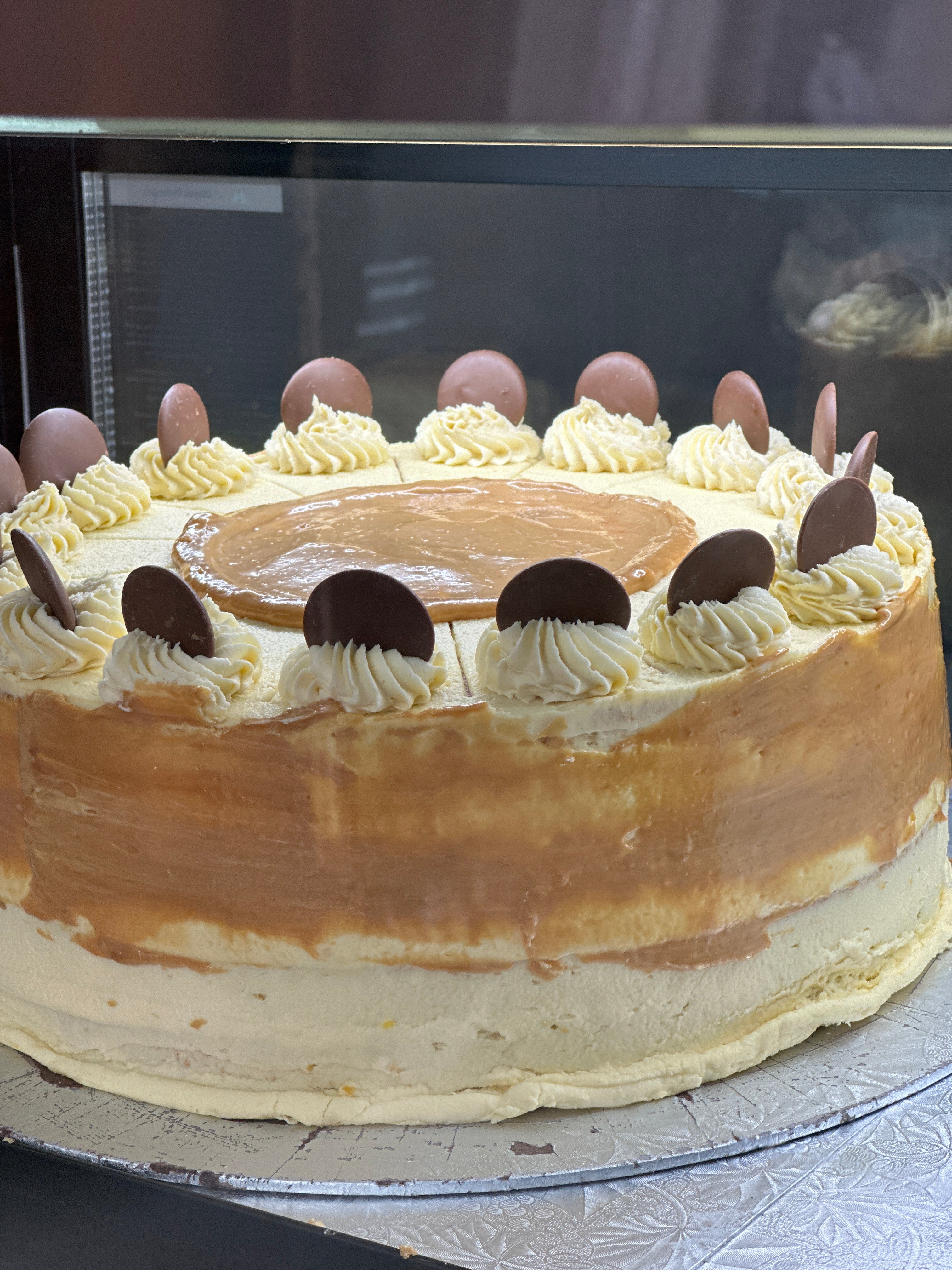 Caramel Fudge Cake